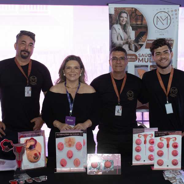 Exposição de materiais de Saúde da Mulher na edição anterior